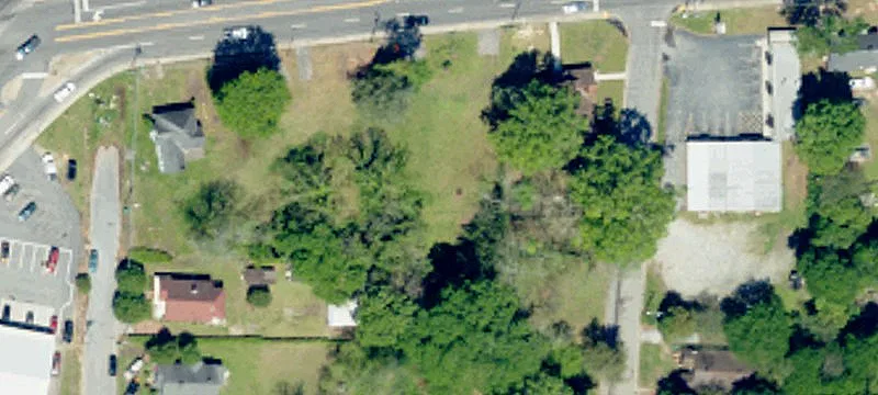 656 Cambridge E Ave