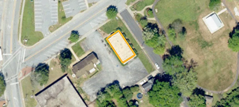 220 Magnolia Ave
