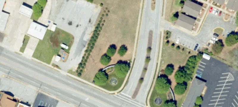 402 Calhoun Ave