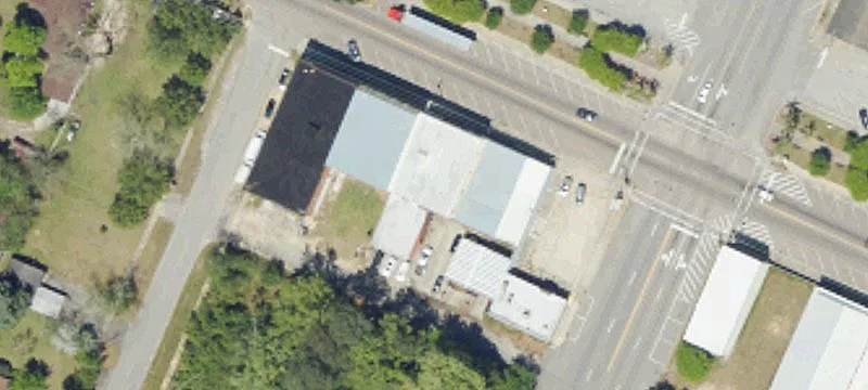 111 Railroad W Ave