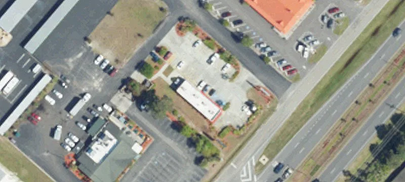 Hwy 17th Bus