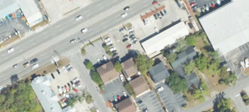 2421 Hwy 17th S