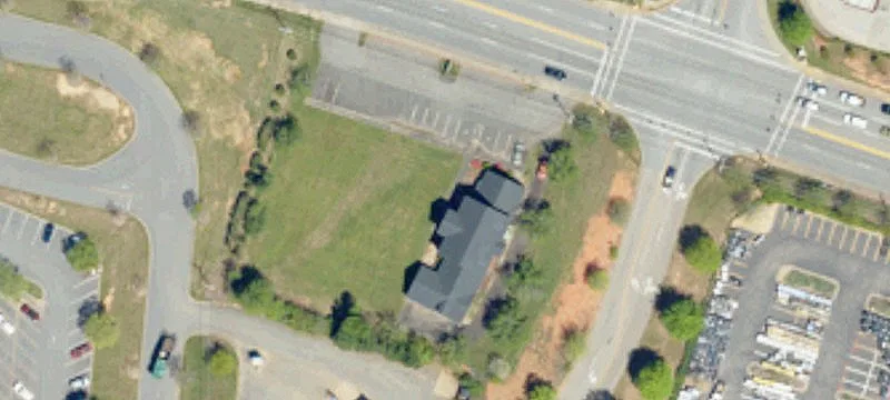 1000 Liberty E St
