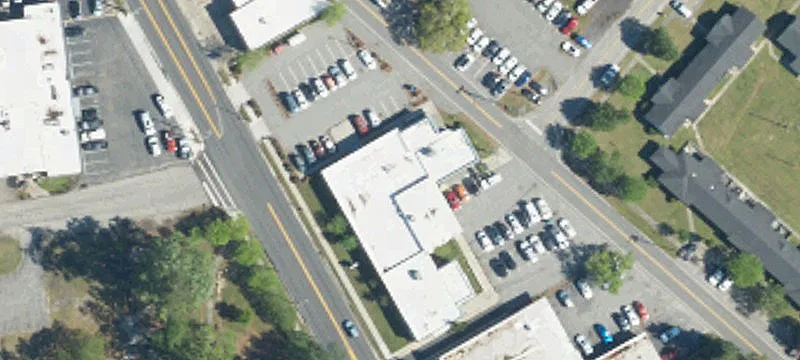 1608 Main St