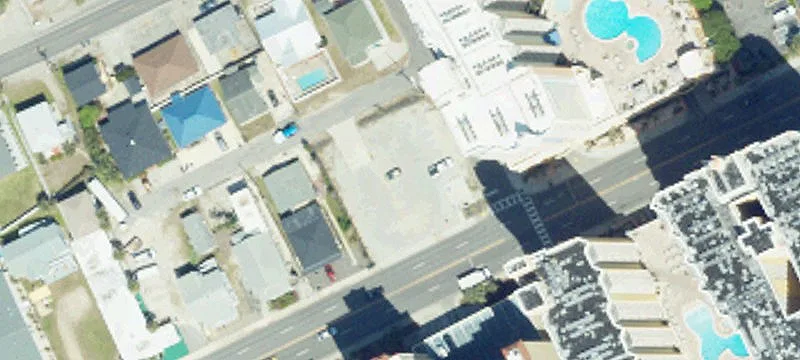 201 5th S Ave