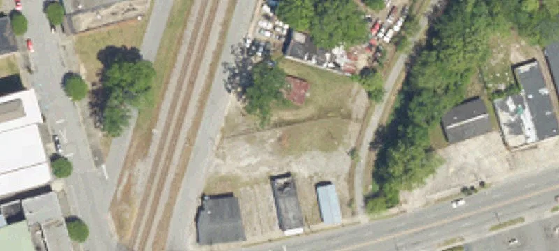 Railroad Ave
