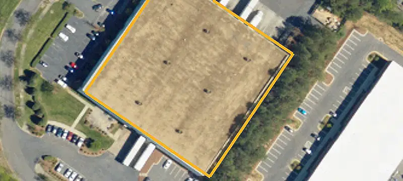 1686 Overview Dr
