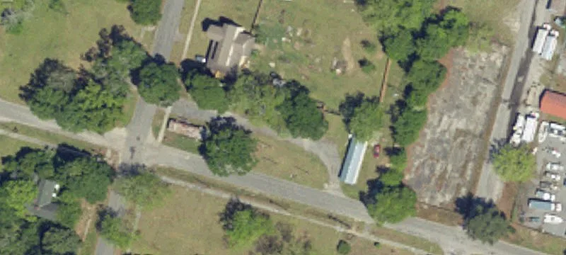 11 Magnolia Ave