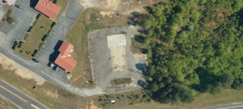 7 Lakeside Cir