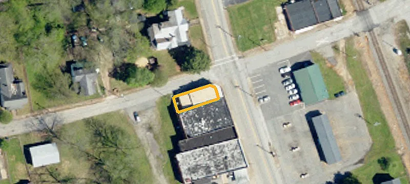 100 Main St