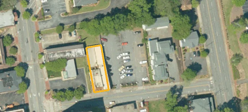402 Main St