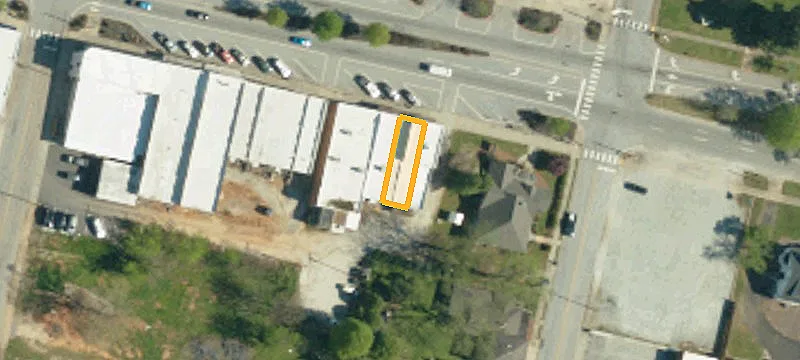 324 Main St