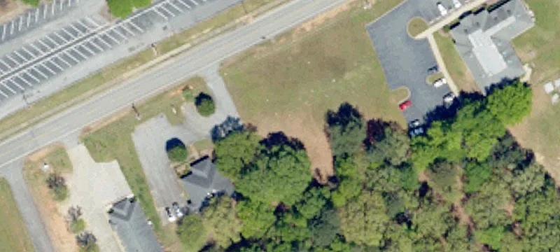 12 Roberts Blvd