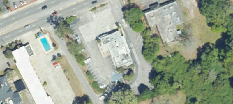 1568 Hwy 17