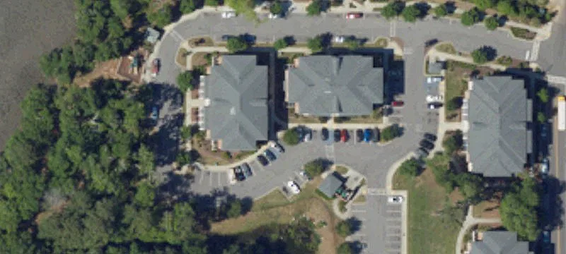 1712 Greenlawn Dr