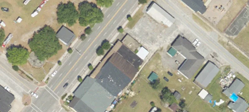 1546 Main St