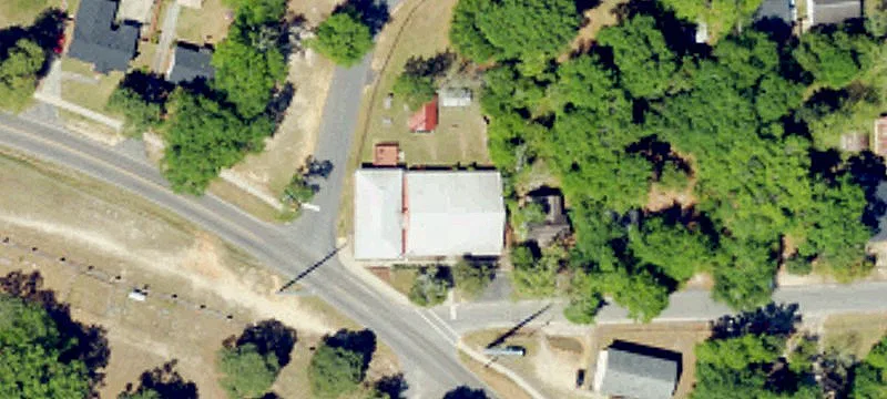 602 Hampton NW Ave