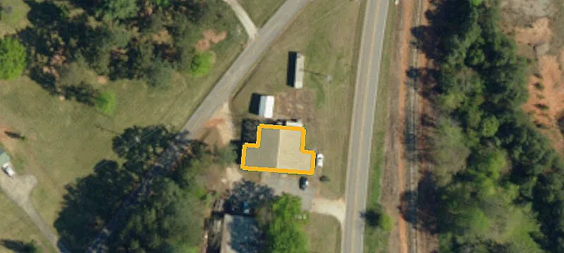 824 Un Rd