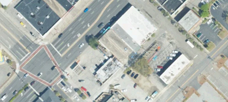 1104 Hwy 17th S