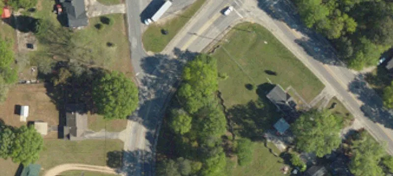 2095 Lynwood Dr