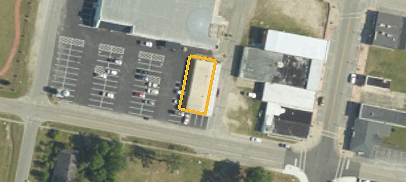 725 Main St