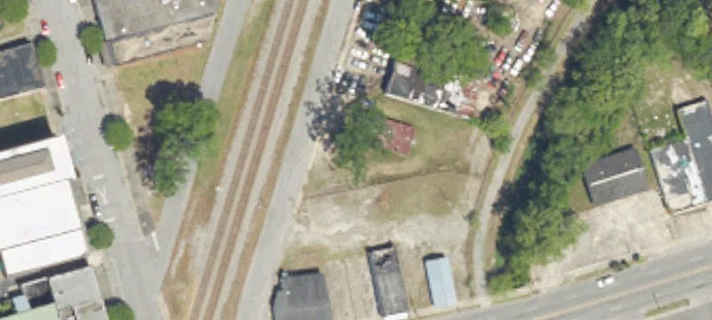 Railroad Ave