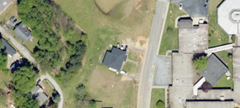 107 Cherokee Rd