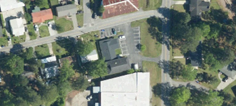 1207 Lakeside Dr