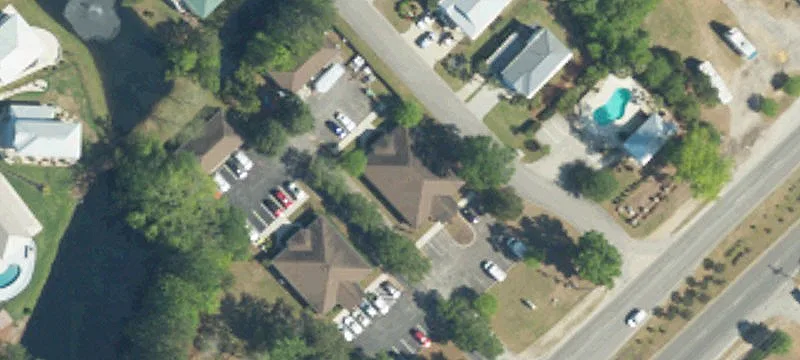 2584 Hwy 17bus