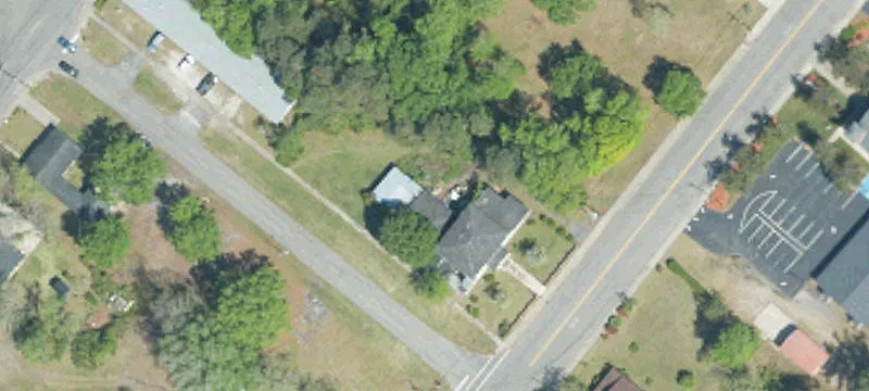 1101 Carver St