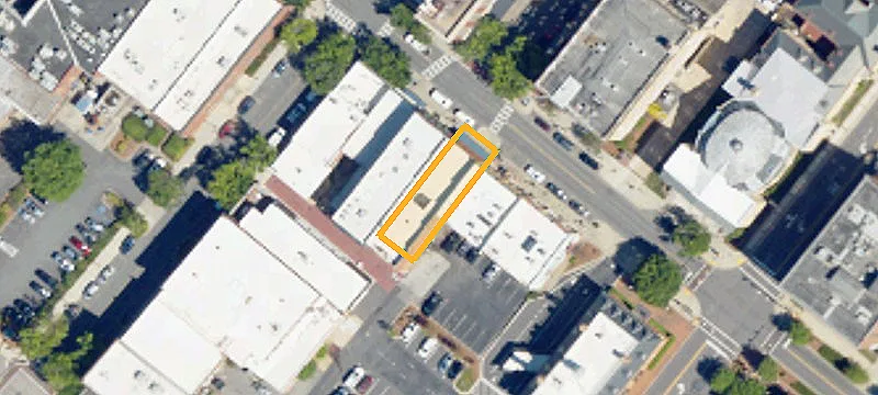 206 Main St