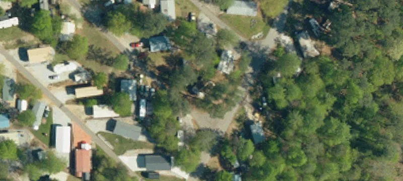 1100 Loch Ln