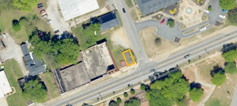 100 Main St