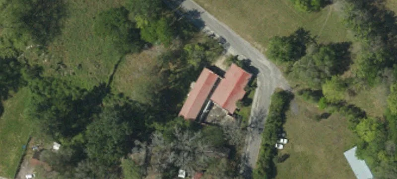 104 Henderson St