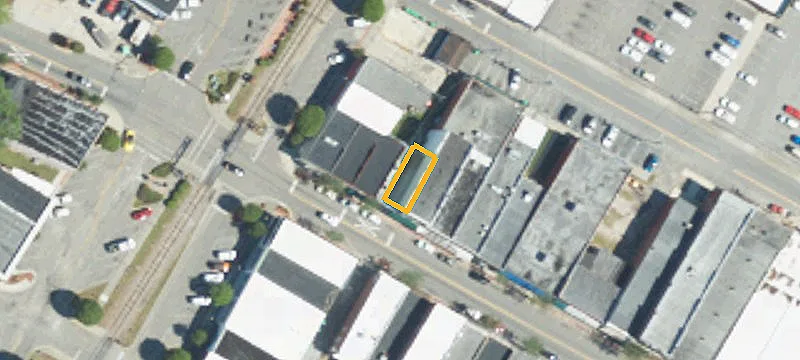4109 Main St