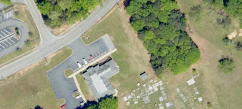 16 Roberts Blvd
