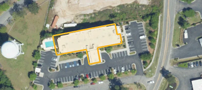 121 Holiday Dr