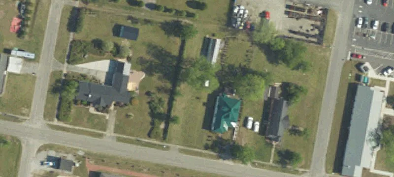 627 Main St