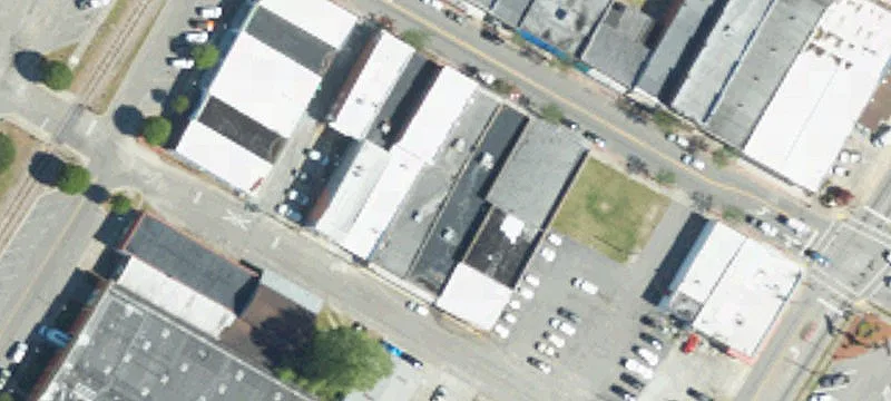 4122 Main St
