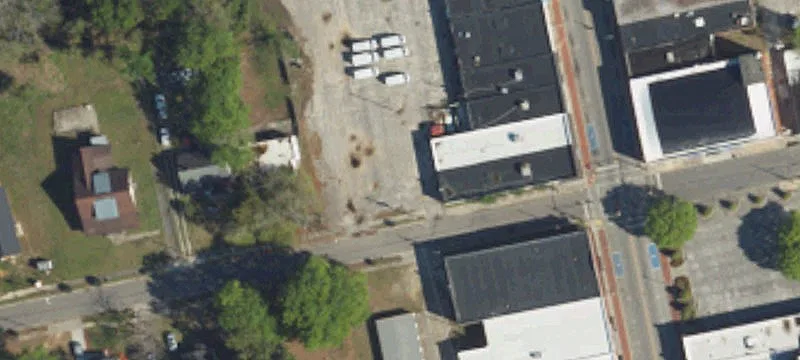 Laurel St