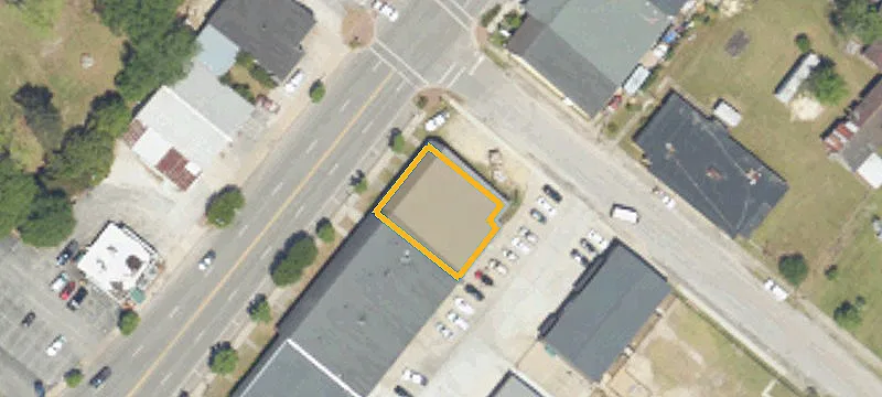 1492 Main St