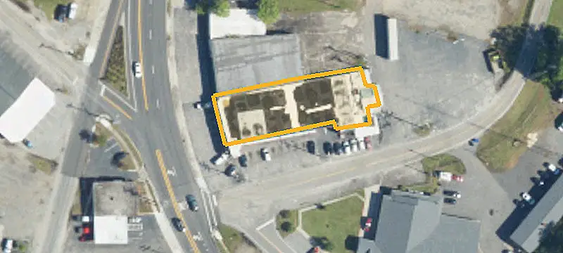 1800 Main St