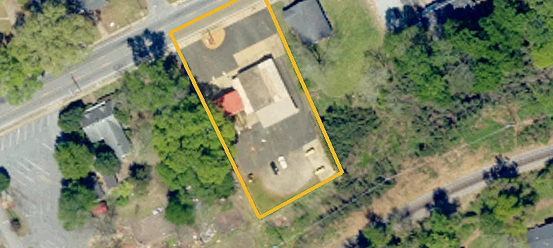 211 Main St