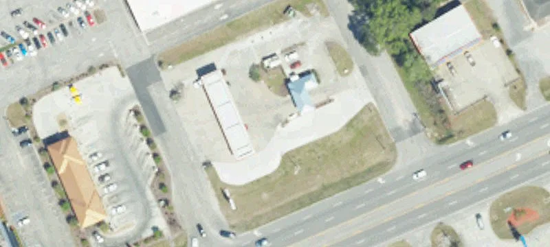 1697 Hwy 17