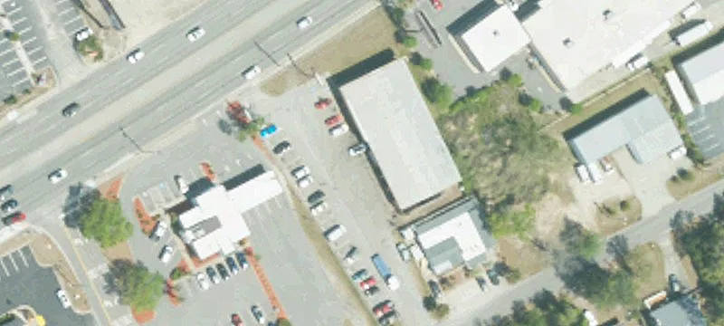 1325 Hwy 17th S