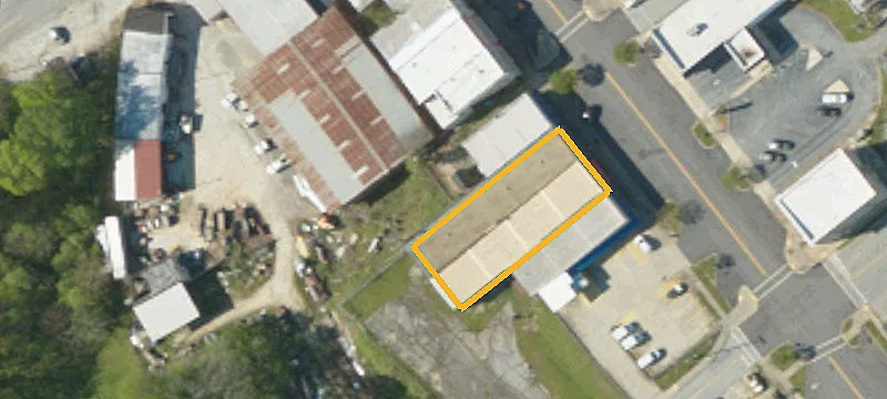 Rear-main St Lot