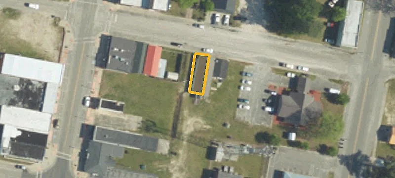 810 Main St