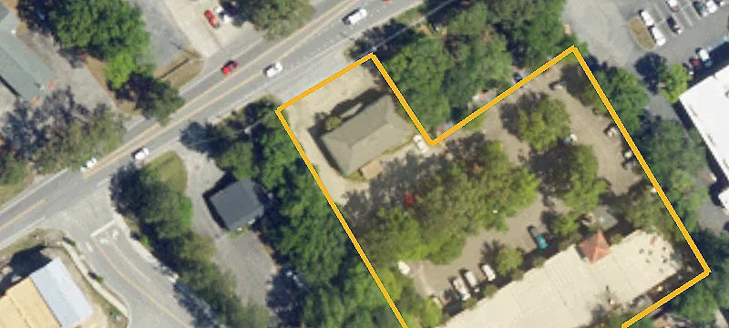 2823 Maybank Hwy