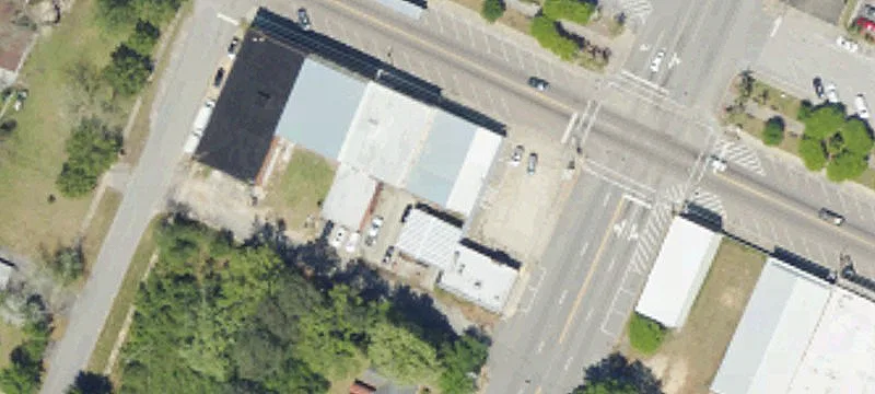109 Railroad Ave