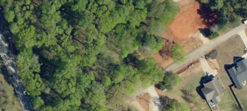 121 Henderson Rd